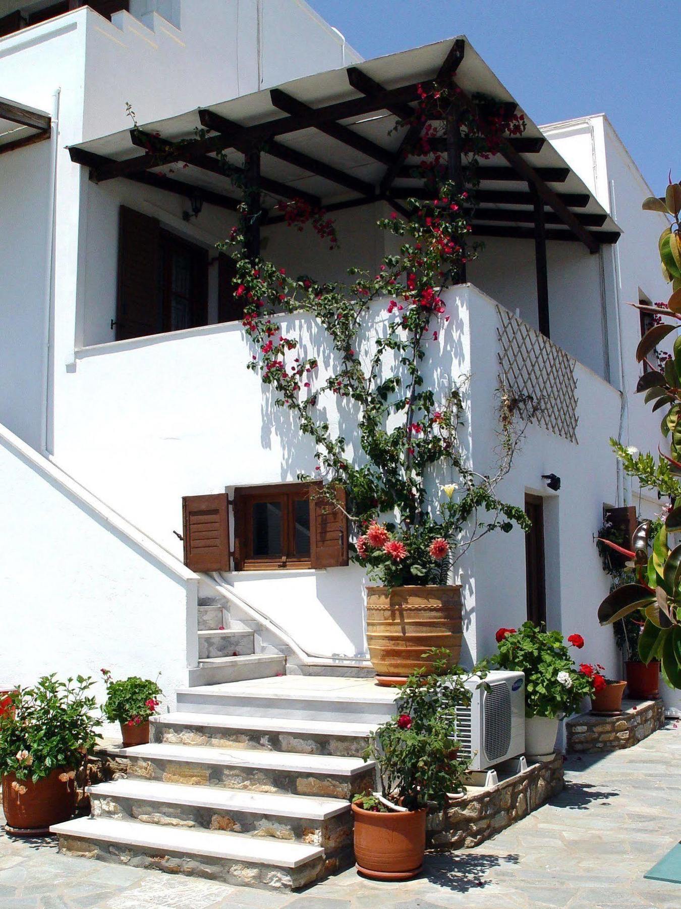 Michalis Apartments Near The Beaches With Sea View Parikia  Ngoại thất bức ảnh