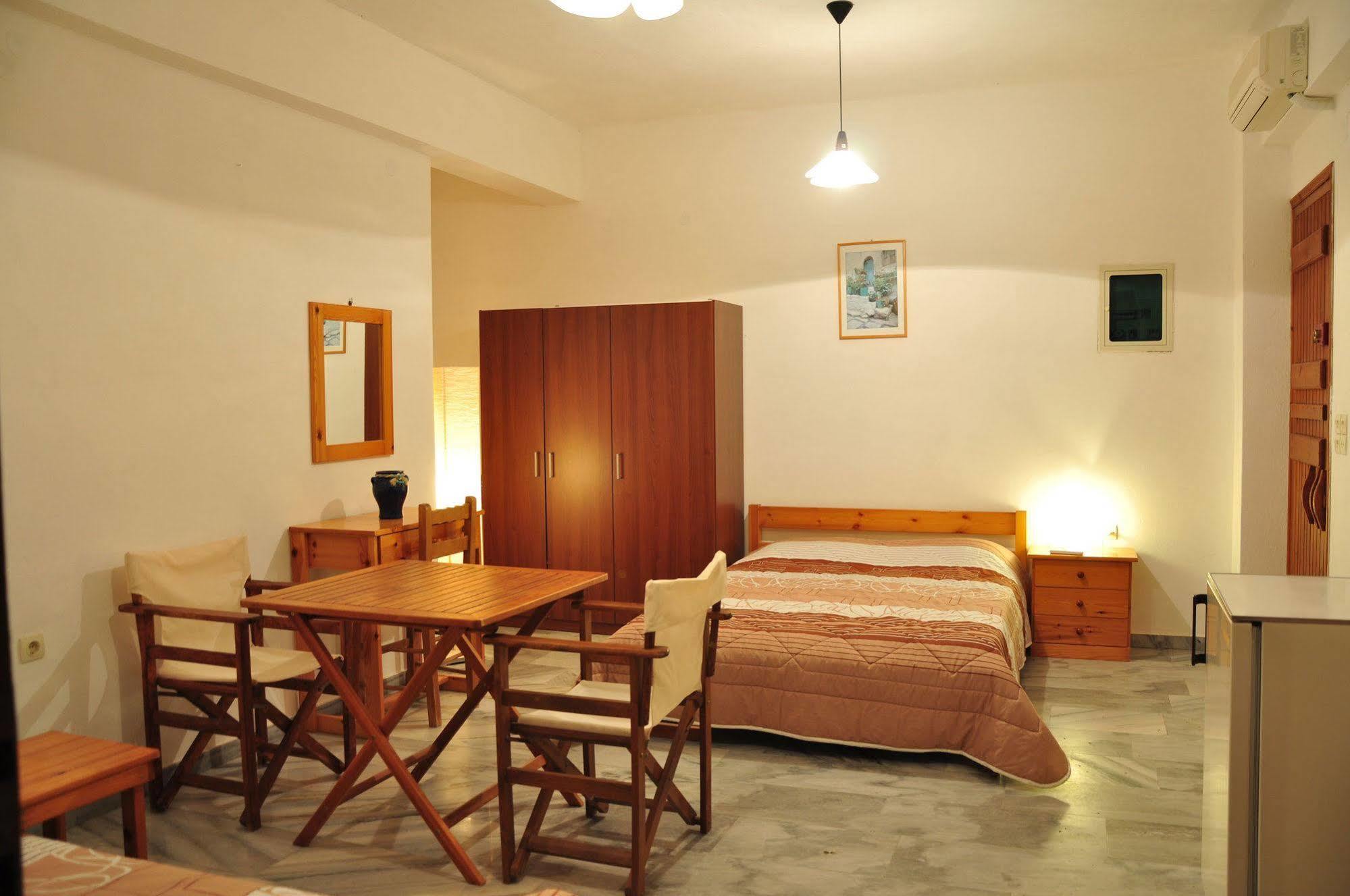 Michalis Apartments Near The Beaches With Sea View Parikia  Ngoại thất bức ảnh